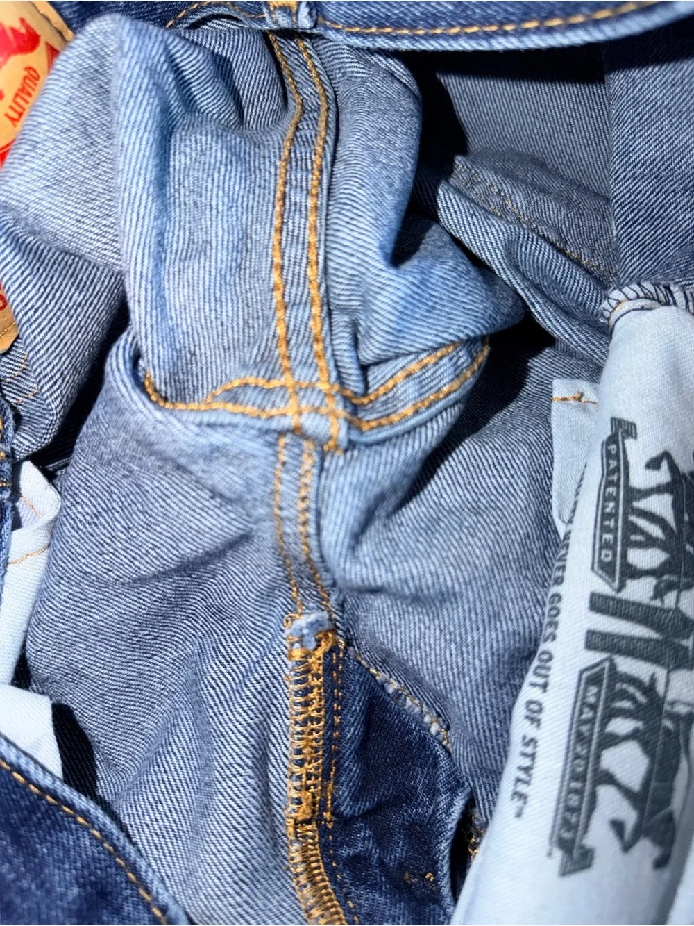 Levi's Men's Straight Jeans in Dark Blue Denim